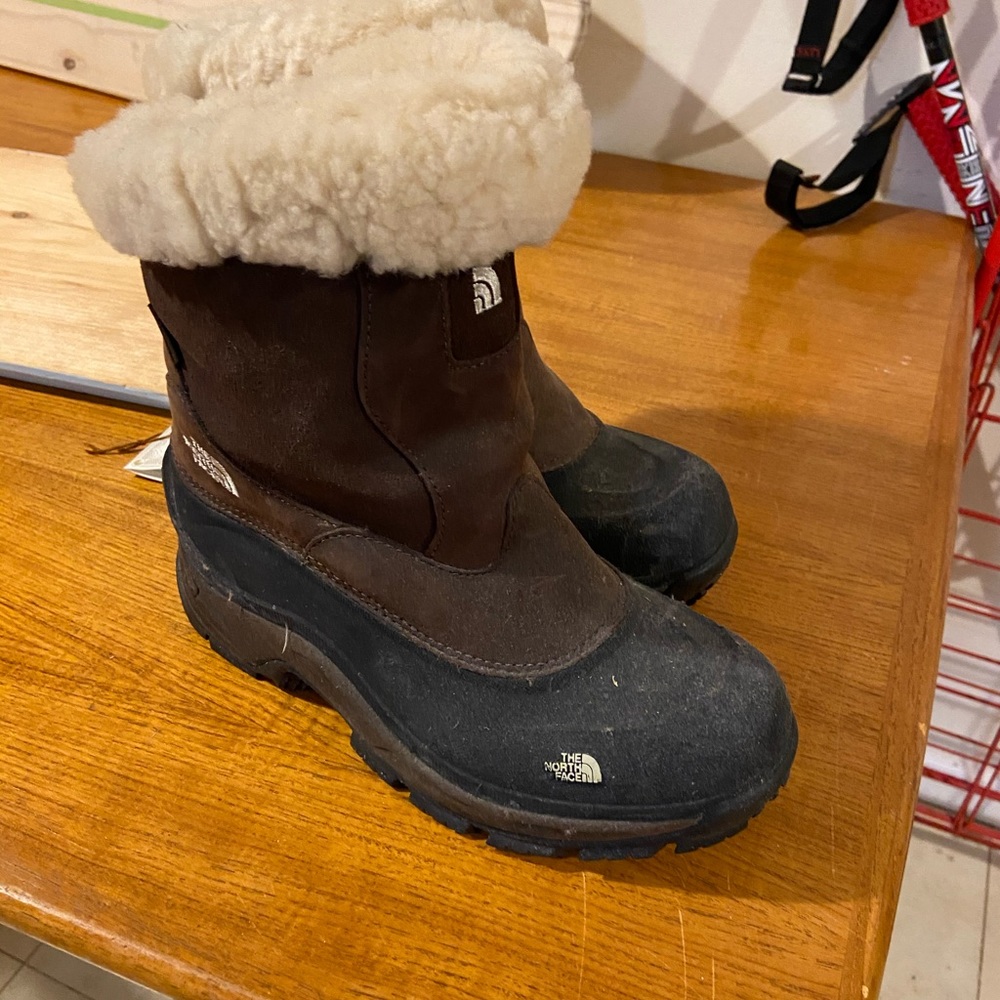 North Face Lined Winter Boots